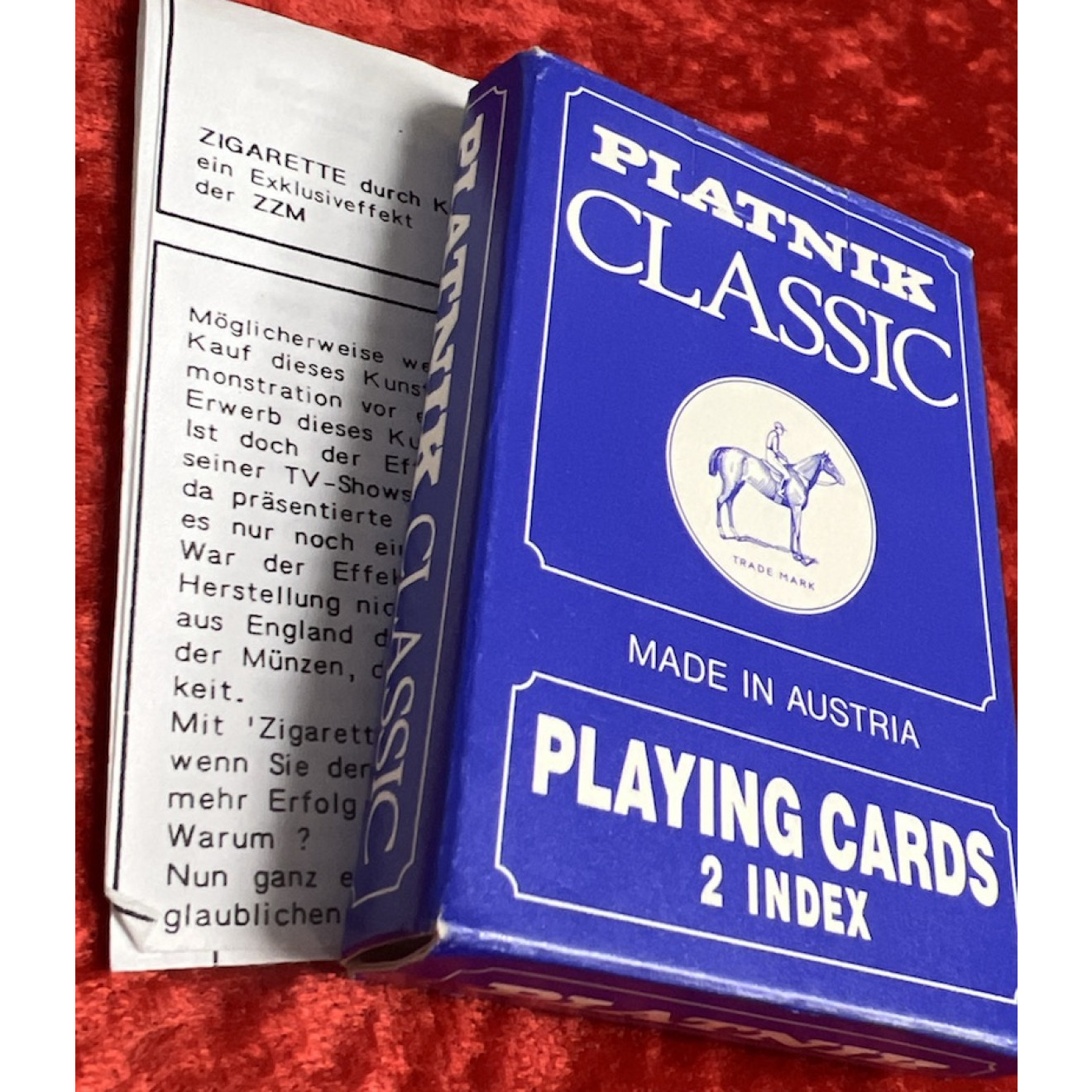 Zigarette durch Karte