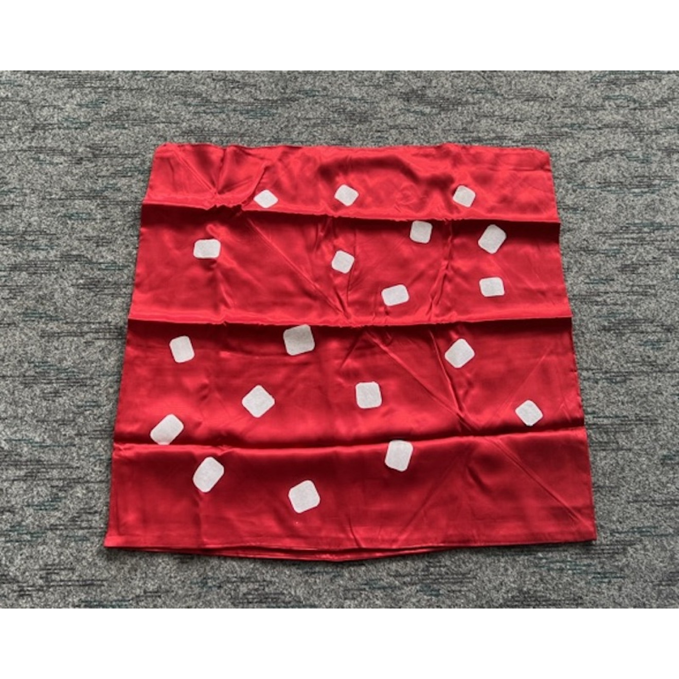 Punktetuch rot