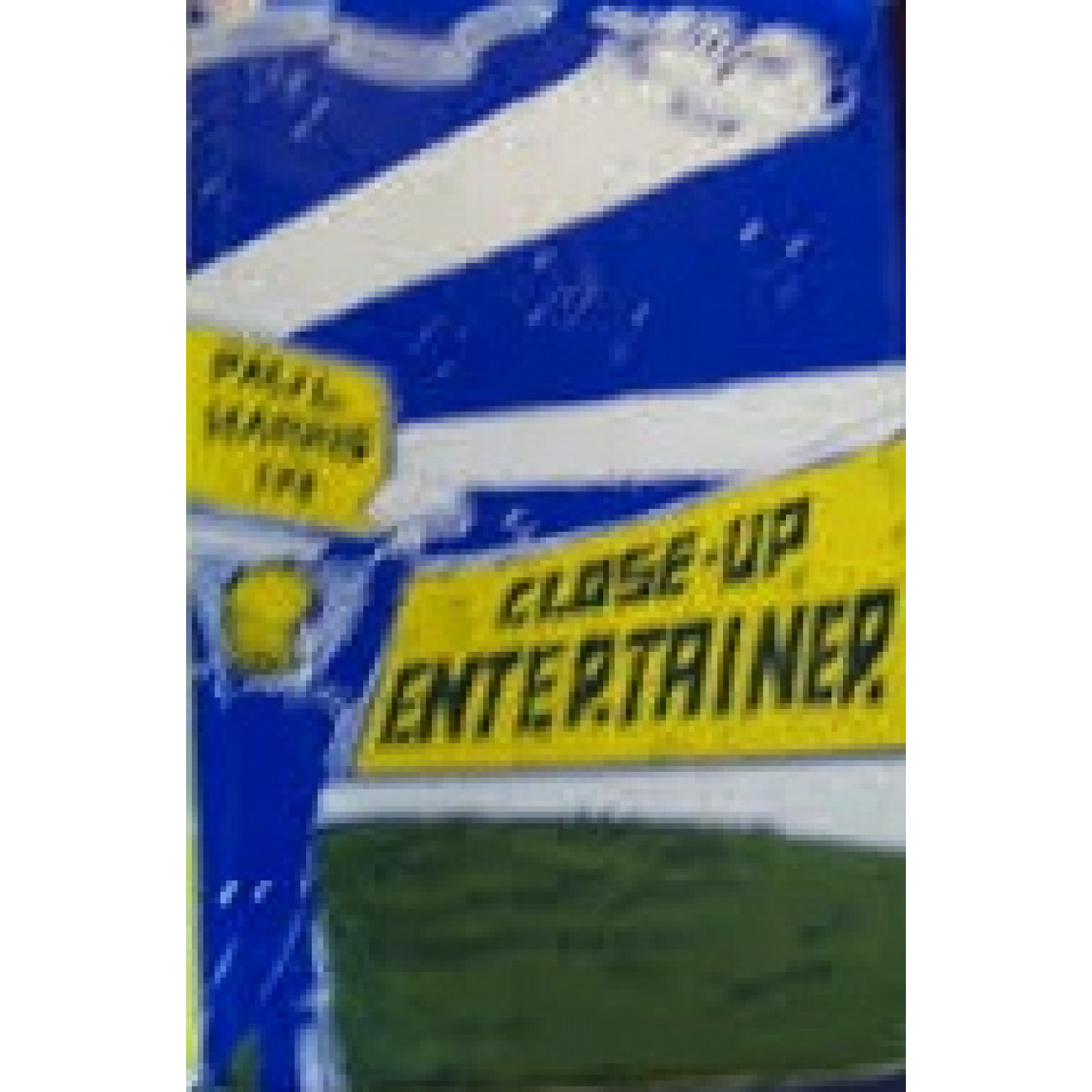Close-Up Entertainer