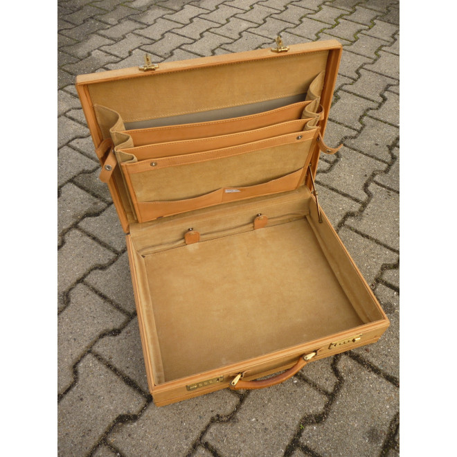 Stabiler Lederkoffer von Amiet