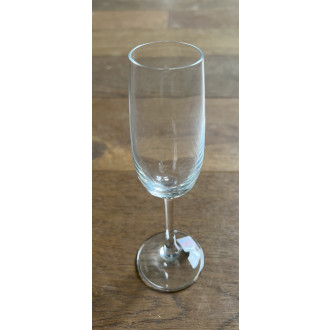 Erscheinendes Sektglas